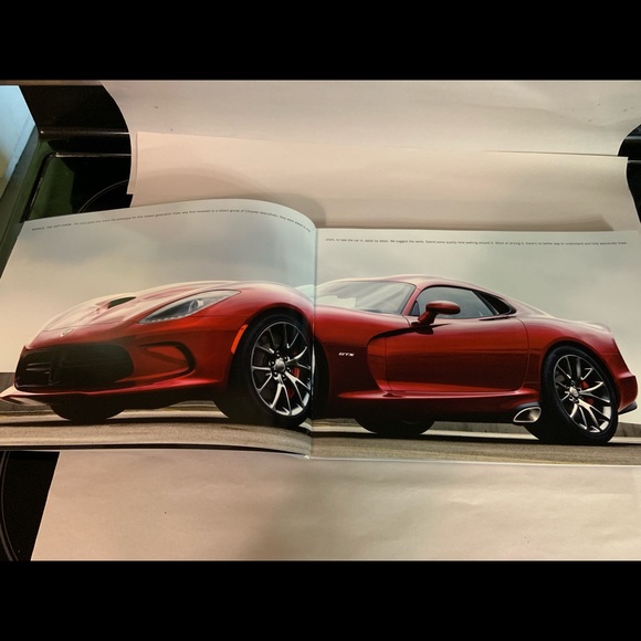 2013 Viper SRT showroom collectibles - Picture 5 of 8